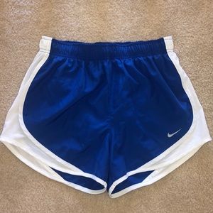 Nike Women’s Dry 3” Tempo Shorts - Size Small